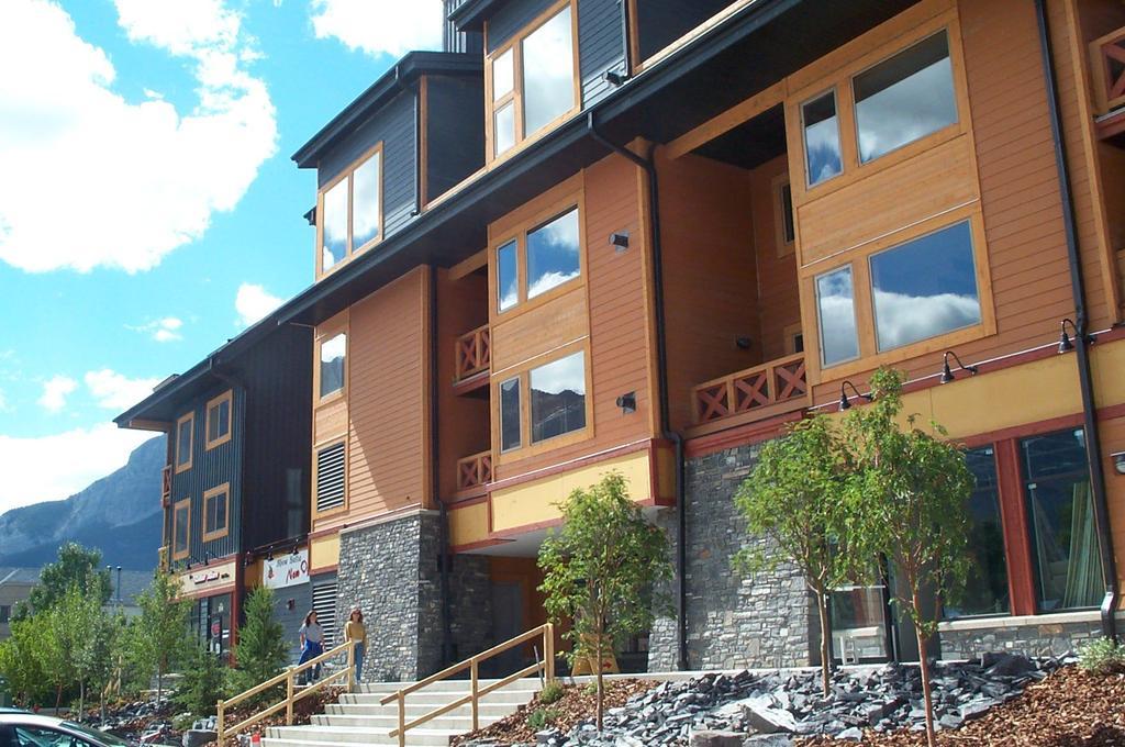 Canmore Crossing Экстерьер фото